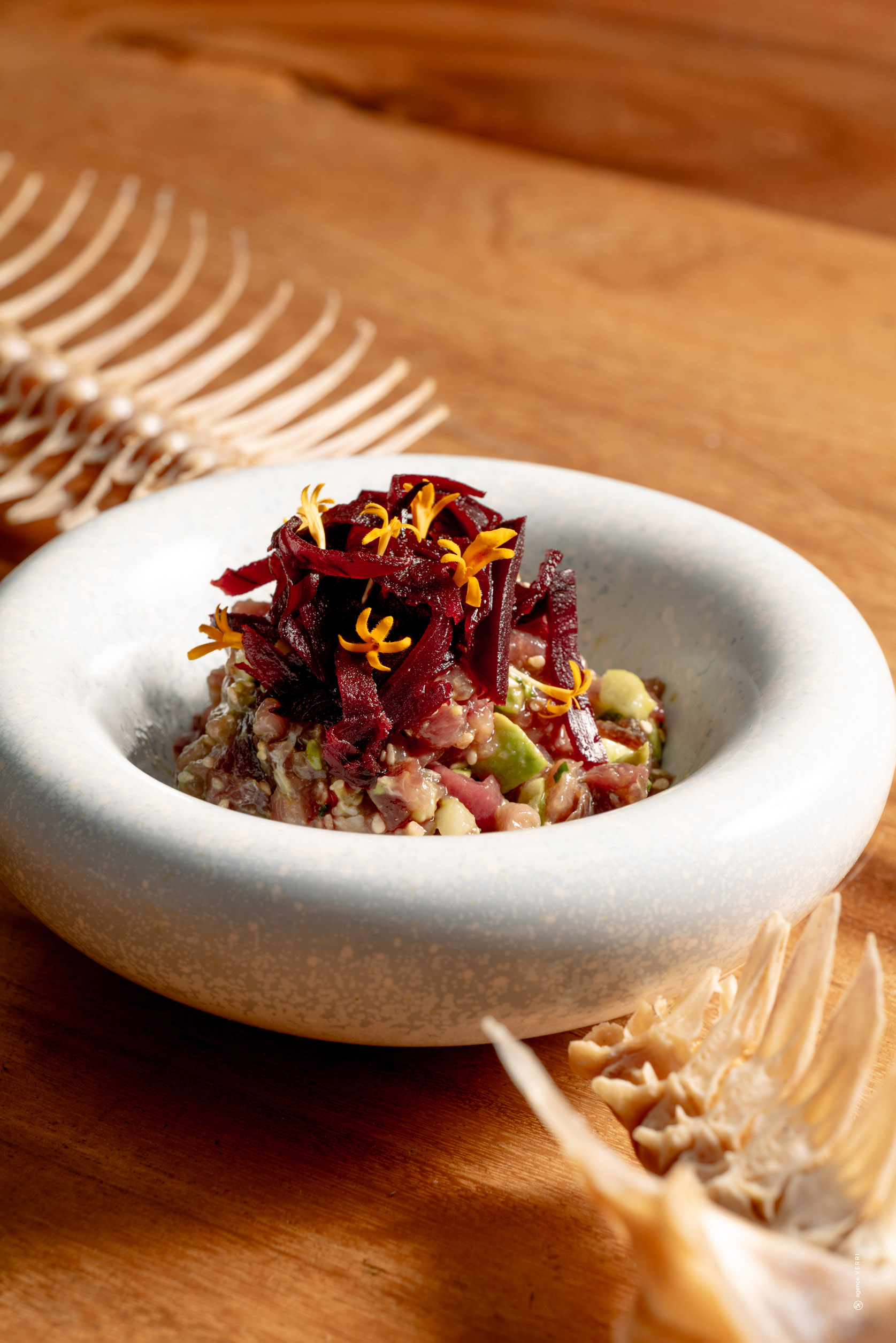 TABLE-EMILIE-RESTAURANT-BRASSERIE-TARTARE-THON-2026-05-14-MARSEILLAN-VERRI-2